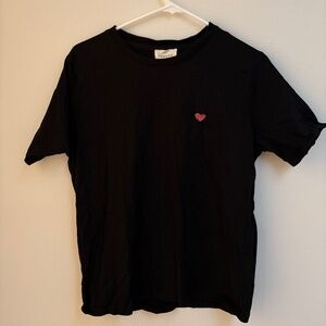 Sezane Conrad T Shirt w heart embroidered